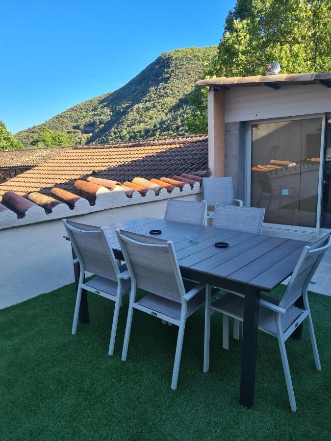 Magnifique Appartement Avec Terrasse Besseges Exterior photo